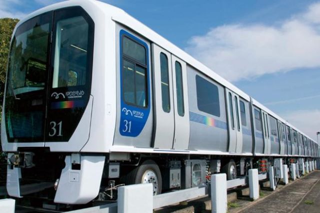 Skytrain Bandara Soehat Beroperasi